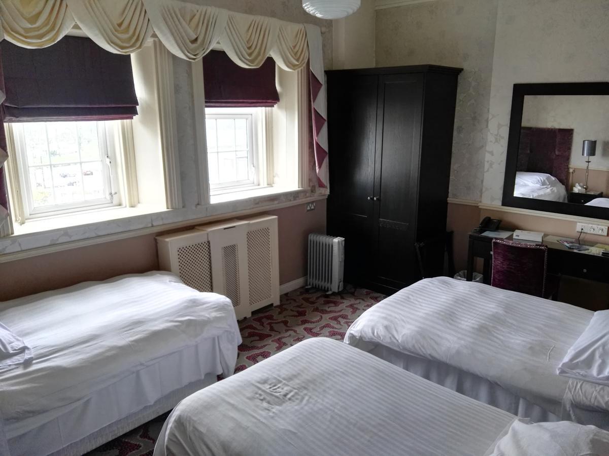 Naas Court Hotel Eksteriør billede